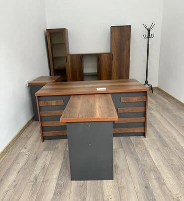 Ofis mebel dəsti - Tərkibi: böyük rəhbər masa, ön iş masası