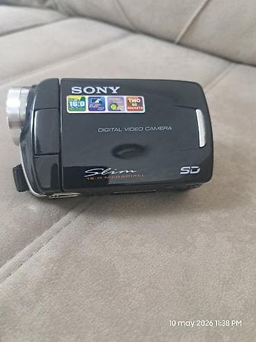 canon eos 5d mark ii: Rəqəmsal Video Kamera – 16.0 2 ədəd SD yaddaş — 4