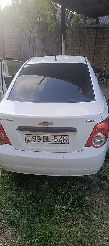 prius faralari: Chevrolet Aveo: 1.2 l | 2011 il 1000000000 km Sedan — 7