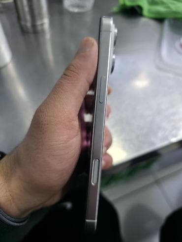 iphone 16 pro max nece manatdir: IPhone 16 Pro Max, Ağ, Kredit — 5