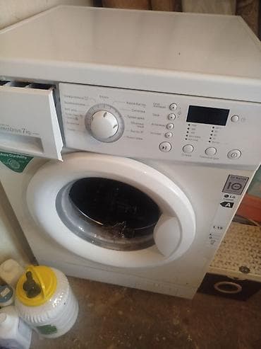Paltar tikişi: LG F12B8NDA Çamaşır Yuyan Maşın – Direct Drive, 7 kq - Yükləmə: Ön — 1