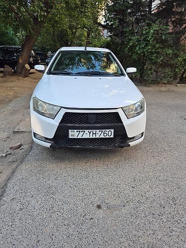 Iran Khodro : 1.8 l | 2019 il 130000 km Sedan