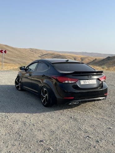 avtomat surət qutusu: Hyundai Elantra sedan – fərqli tərtibatlı sport görünüşlü versiya — 2