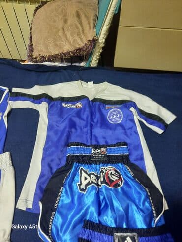 детские шорты для роллеров: Мужской спортивный костюм, Adidas, цвет - Красный — 3