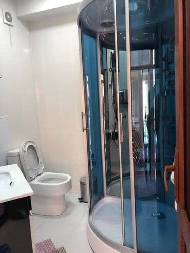 ev certiyojları: 5 otaqlı, 310 kv. m, Orta təmir — 2