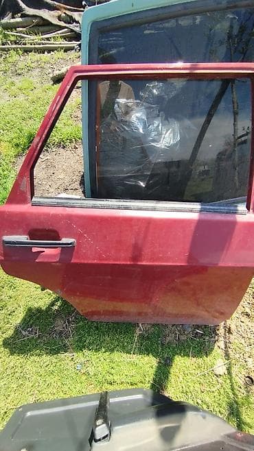 vaz 2107 ehtiyat hisseleri: VAZ 21015 qapıları ideal vəziyyətdə satılır ünvan Qəbələ — 3