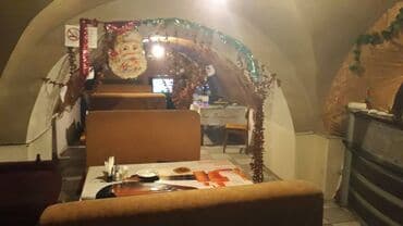 novxani restoranlar: Yasamal rayonu,Daxili işlər Nazirliyin yaxınlığında, 90 kv.m sahəsi — 5