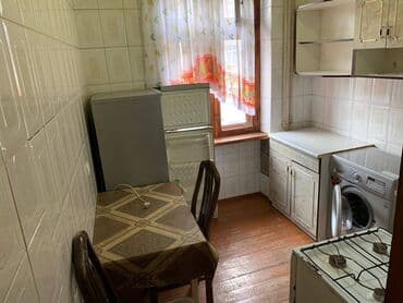 mingecevirde ucuz kiraye evler: Nərimanov metrosunnan əyaq ilə 7 dəqiqə Köhnə Məhkəməynən üzbəüz 5 — 6