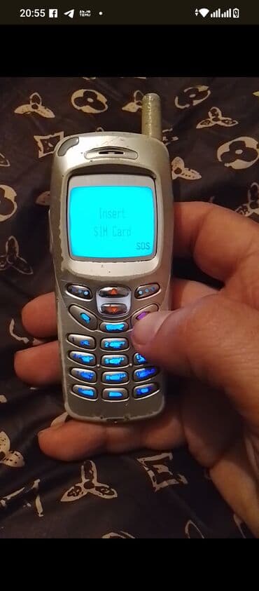 panasonic m 3000: Samsung F510, 2 GB, rəng - Boz, Düyməli — 3