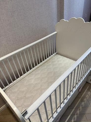 uşağ mebeli: Qız üçün, İşlənmiş, Dördbucaq, Beşik, Dəstsiz, Matras ilə, Yellənmə mexanizm ilə — 2