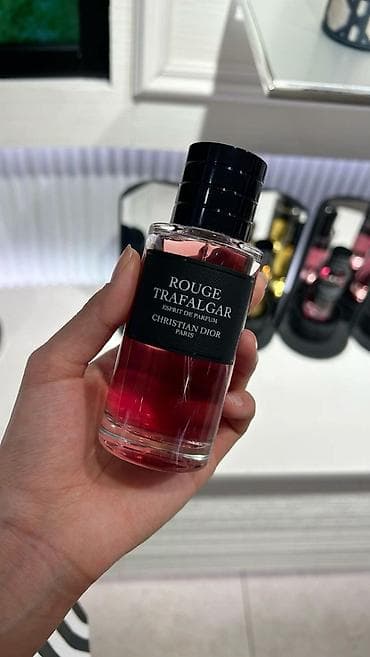 **Dior Rouge Trafalgar** – meyvəli və çiçək notlarının mükəmməl ahəngi — 2