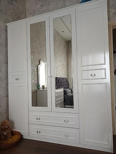 güzgülü mebel dəsti: İkinəfərlik çarpayı, Dolab, Rusiya, İşlənmiş — 1