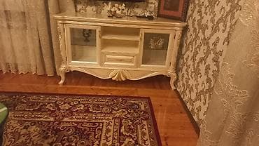 Düz TV altlığı, Polkalı, Şüşəli — 3