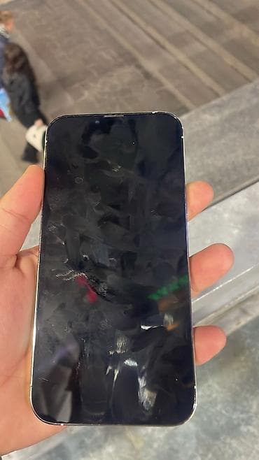 iphone 3 kamera: IPhone 13 Pro Max — 2