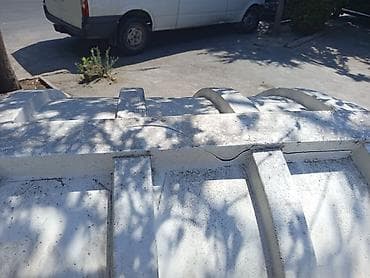cen: Yağmur markalı su çəni – 2000 litr - Həcm: 2000 L (korpus üzərində — 1