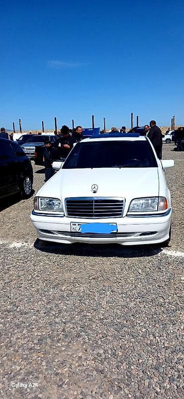 kompressor mercedes: Mercedes-Benz 220: 2.2 l | 1998 il Sedan — 1