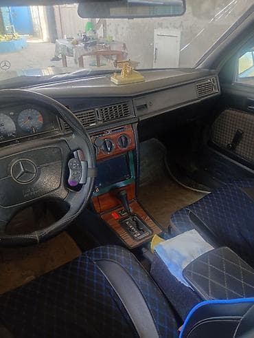 turbo az ford transit 8 1: Mercedes-Benz 190 maşın hər gun surlən masındir pirablemsiz dir yag — 6