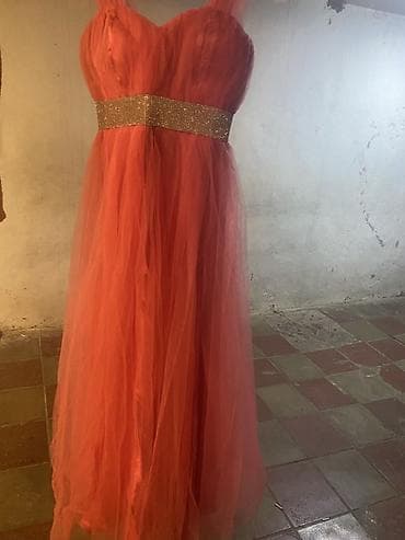 qaş daş: Qırmızı/şaftalı tonlarında uzun ziyafət paltarları – 2 model Model 1 — 1