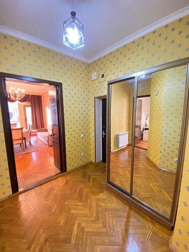 bakida kiraya evler: 28 may metrosuna yaxın Amerika səfirliyinə yaxın 5 mertebeli binanın — 17