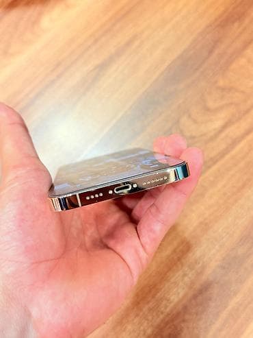 iphon 6 plus: IPhone 13 Pro Max, 256 GB, Rose Gold, Barmaq izi, Simsiz şarj, Face ID — 3