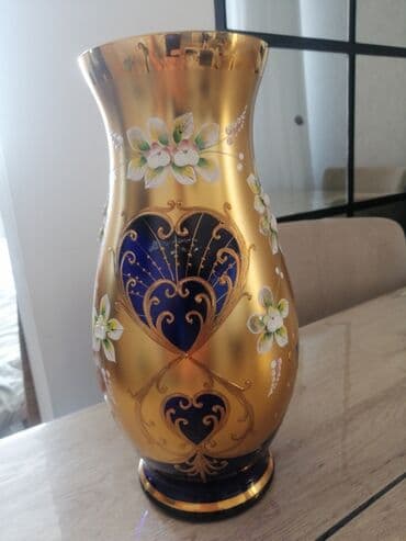 Bir vaza, Bogem şüşəsi