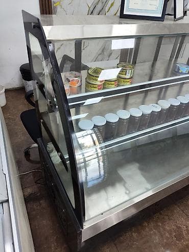 quru vitrin: Soyuducu vitrin – şüşə önlü, paslanmayan polad korpuslu. - Ölçü — 3