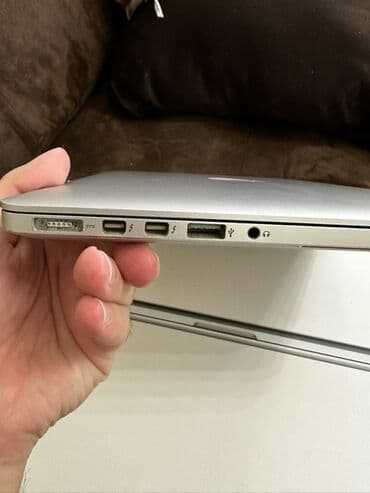 apple notebook qiymetleri: Apple MacBook Pro (gümüş rəng) Komplekt: - MacBook Pro noutbuku - — 14