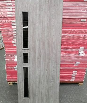 suse qapi: UNIDOORS interyer qapıları – şüşəli modern dizayn - Model: şaquli — 2