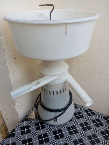 Elektrik süd separatoru (süd smetanadan ayırıcı) - Material: möhkəm