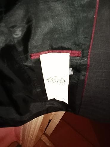 Kostyumlar: Kostyum 48 ölçü Türkiyə istehsalı yaxşı vəziyyətdədir. Nizami — 2