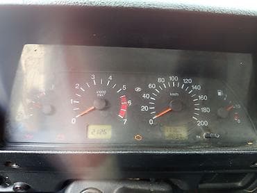 kredit ve barter masin: VAZ (LADA) 4x4 Niva: 1.7 l | Ofrouder/SUV — 7