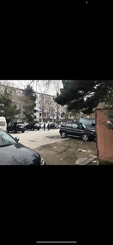 Qaraj Arendaya 150 man Qaraj verilir Ecemi metrosuna yaxın 4 mkryonda