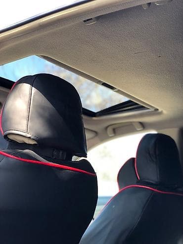 oka satisi: Toyota Camry (XV40) – ağ rəngli sedan. Xarici xüsusiyyətlər: - GLX — 6