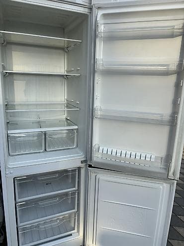 mini pec: 2 qapılı Indesit Soyuducu Satılır, rəng - Ağ — 2