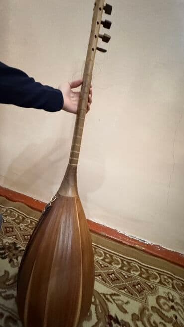 ucuz sıntezatorlar: 🔹 Ana sazdır – səsi çox aydın və təmiz çıxır. 🔹 5 ildir məndədir, son — 2