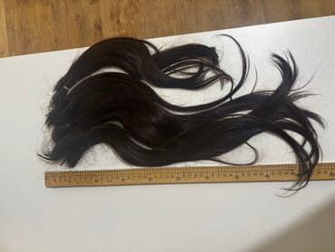 i̇pli qadın kupalnikləri: Qaynaq saçlar, Təbii — 2