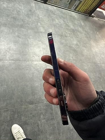 IPhone 14 Pro, 256 GB, Deep Purple, Face ID — 3