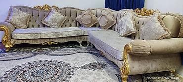Kunc divan satilir 450azn.Olcu 3x3.Acilmir baza