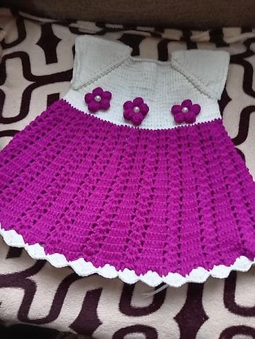 - Məhsul: Əl işi körpə qız üçün toxunma paltar - Material: Yumuşaq