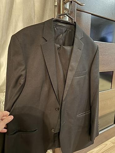 Klassik qara kişi kostyumu (Made in Italy) - Material: Etiketdə