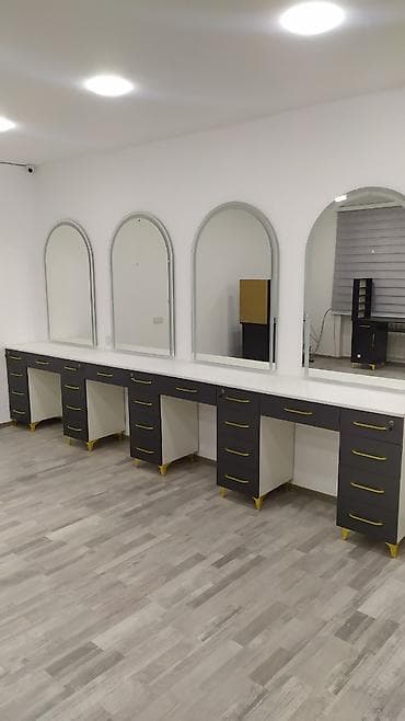 Gözəllik salonu üçün işlək mebel dəsti - 4 iş yerindən ibarət uzun iş
