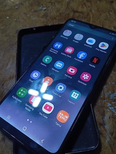 pes 2023 mobile: Samsung Galaxy A30s, цвет - Черный, Две SIM карты — 3