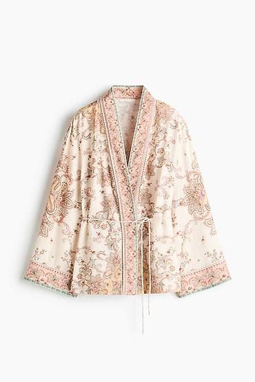 qadin kostyumu: H&M 
iki hissəli dəst – yenidir etiketli.
Ust M olcu
Alt L olcu — 6