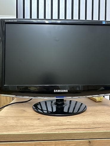 Kompüter və noutbuk aksesuarları: Samsung SyncMaster 933 monitor - Ekran diaqonalı: təxminən 18.5" - — 4