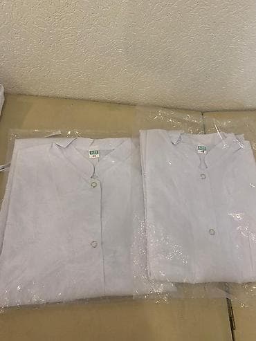 Ikisi birlikde 25 azn Ağ rəngli tibbi xalatlar - Model: qısa yaxalı