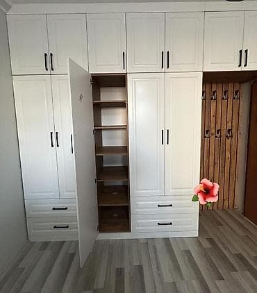 вешалка с одеждой: Gardirov dolab — 1