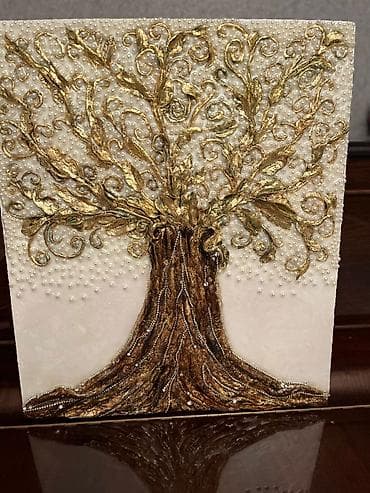 Картина ручная работазаливка эпоксидной смолой украшена стразами и