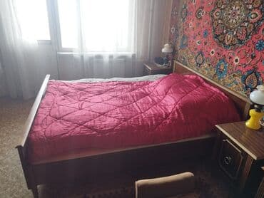 işlənmiş mebellər: Taxt satilir. kocle elaqedar satilir. 9 cu mkrda yerlesir — 2