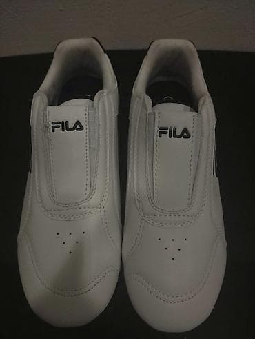 krosofka: FILA kişi/kadın idman ayaqqabısı – ağ rəng - Ölçü: 40 - Model: Slip-on — 3