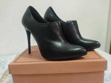 botlar: Ölçü: 35.5, rəng - Qara, Yeni — 1